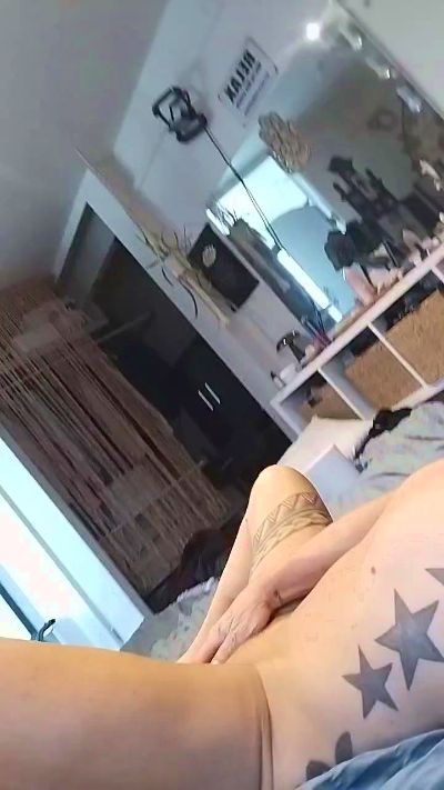 Hotalpha77 live cam on Cam4