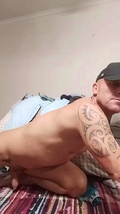 Hotalpha77 live cam on Cam4