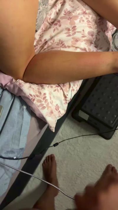 Hotbarbiee live cam on Cam4