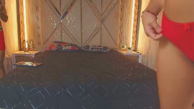 Hotcouple_222 live cam on Cam4