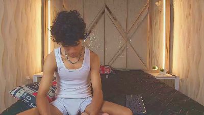 Hotcouple_222 live cam on Cam4
