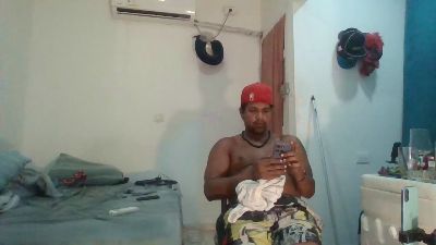 Hotdickdeliciou live cam on Cam4