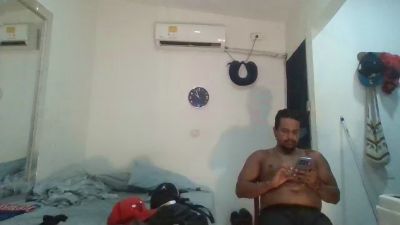 Hotdickdeliciou live cam on Cam4