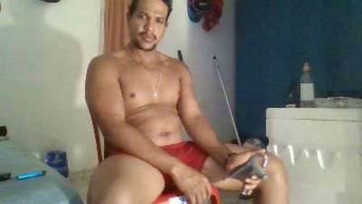 Hotdickdeliciou live cam on Cam4