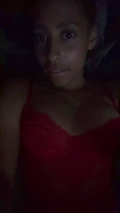 Hotebonygurl live cam on Cam4