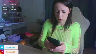 Hotenza live cam on Cam4