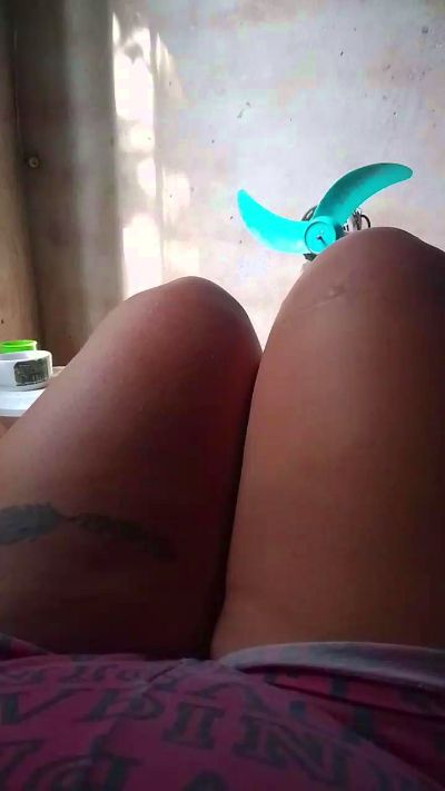 Hotgelis live cam on Cam4