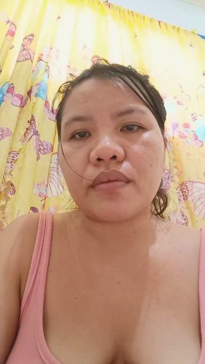 Hotladyhaha live cam on Cam4