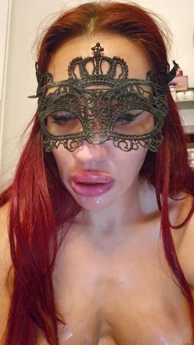 Hotladysquirt live cam on Cam4
