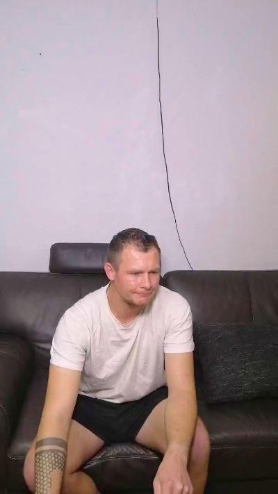Hotloversax06 live cam on Cam4