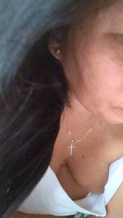 Hotmama45 live cam on Cam4