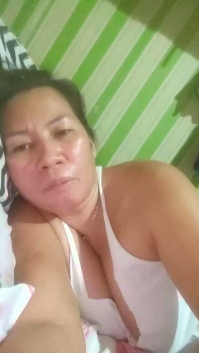 Hotmama45 live cam on Cam4