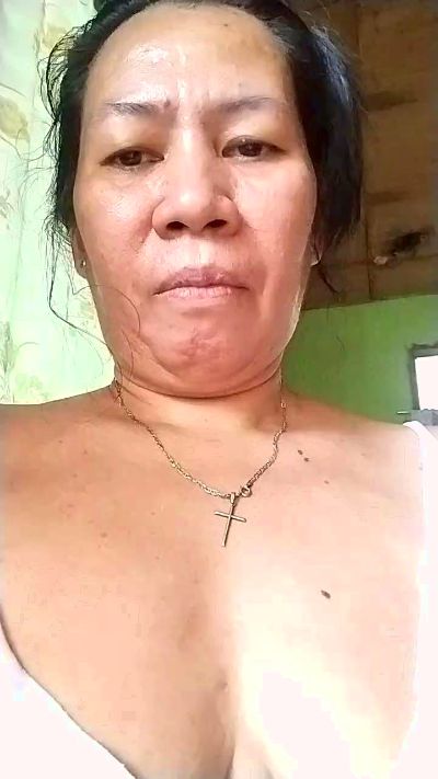 Hotmama45 live cam on Cam4