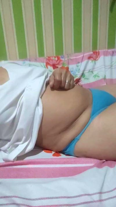 Hotmama45 live cam on Cam4