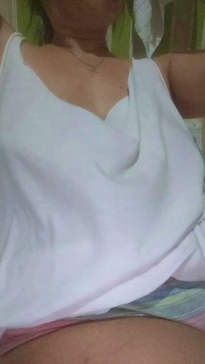 Hotmama45 live cam on Cam4
