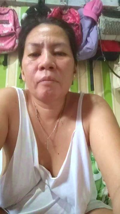 Hotmama45 live cam on Cam4