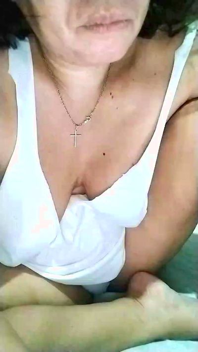 Hotmama45 live cam on Cam4