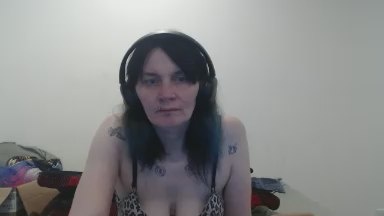 Hotmodel1984 live cam on Cam4