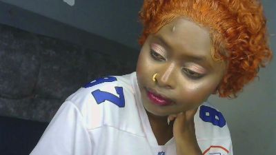 Hotpinkiee live cam on Cam4