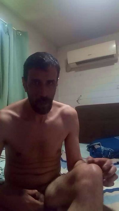 Hotrealcouple live cam on Cam4