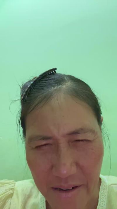 Hotsiren live cam on Cam4