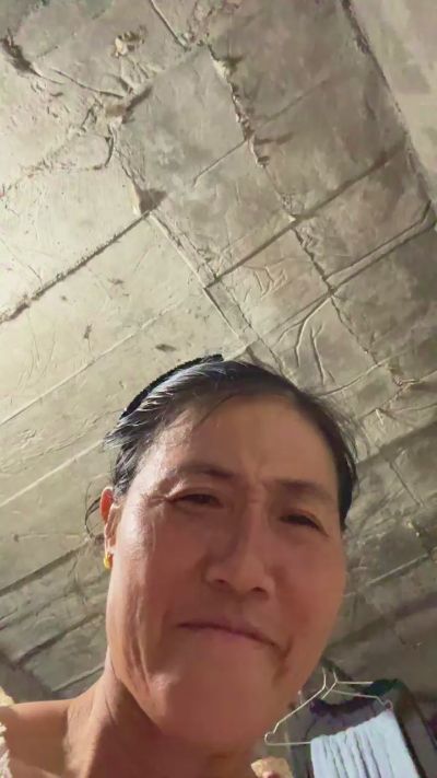 Hotsiren live cam on Cam4