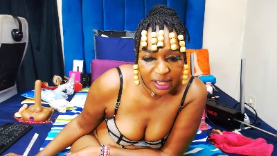 Hotxbums22 live cam on Cam4