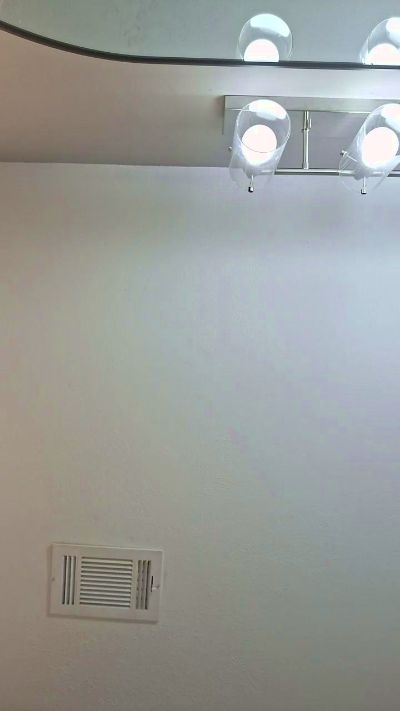 Howtosee1 live cam on Cam4