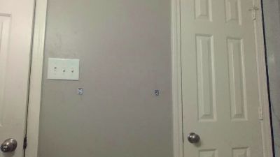 Howtosee1 live cam on Cam4