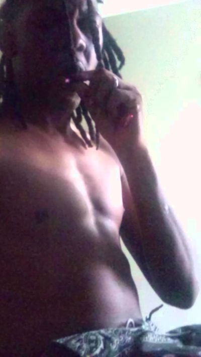 Howtosee1 live cam on Cam4