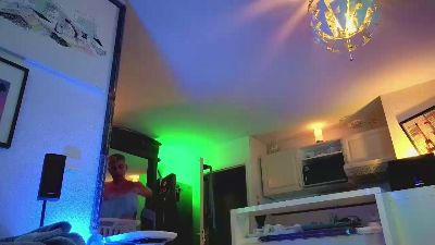 HuGo4K live cam on Cam4