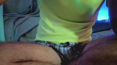 HuGo4K live cam on Cam4