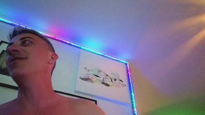 HuGo4K live cam on Cam4