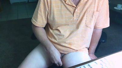 Hubbyluvs live cam on Cam4