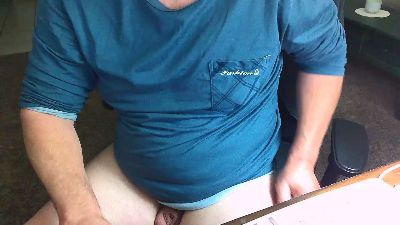 Hubbyluvs live cam on Cam4