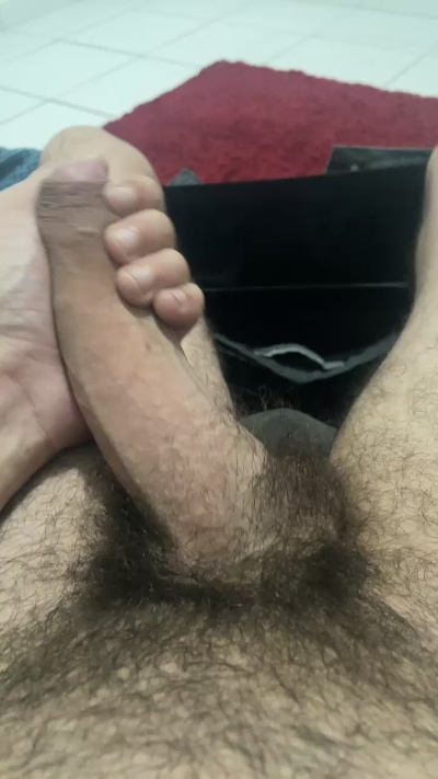Hugeandsweet live cam on Cam4