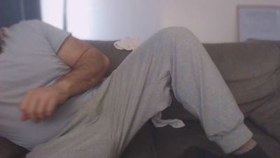 Hugehairymacho live cam on Cam4