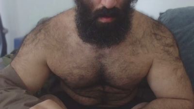 Hugehairymacho live cam on Cam4
