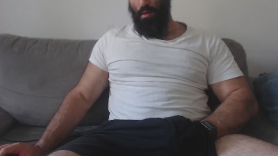 Hugehairymacho live cam on Cam4