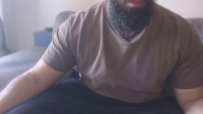 Hugehairymacho live cam on Cam4