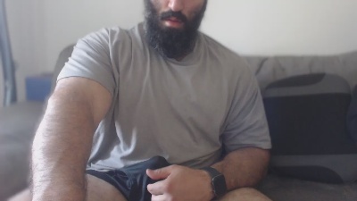 Hugehairymacho live cam on Cam4