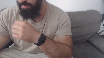 Hugehairymacho live cam on Cam4