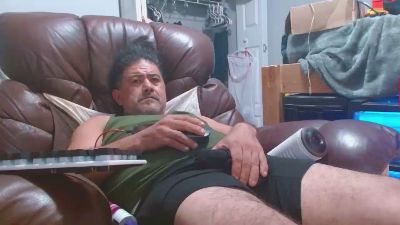HughJanis live cam on Cam4