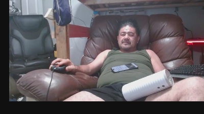 HughJanis live cam on Cam4