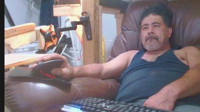 HughJanis live cam on Cam4