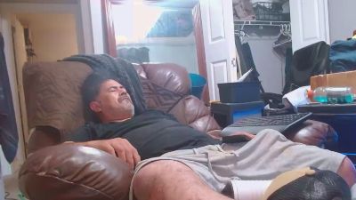 HughJanis live cam on Cam4