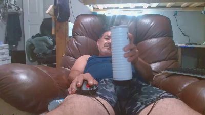 HughJanis live cam on Cam4