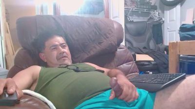 HughJanis live cam on Cam4