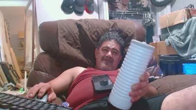 HughJanis live cam on Cam4