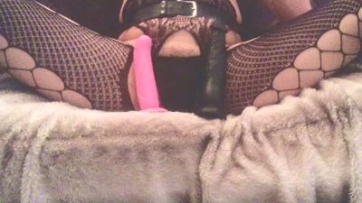 Hughboy44 live cam on Cam4